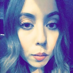 Meet your Posher, Sarai